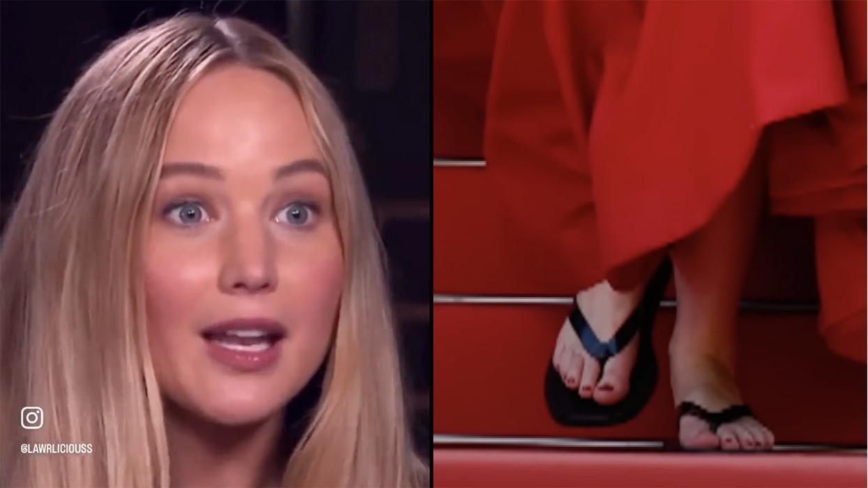 Actress Jennifer Lawrence she was not making a political statement  by wearing flip-flops?