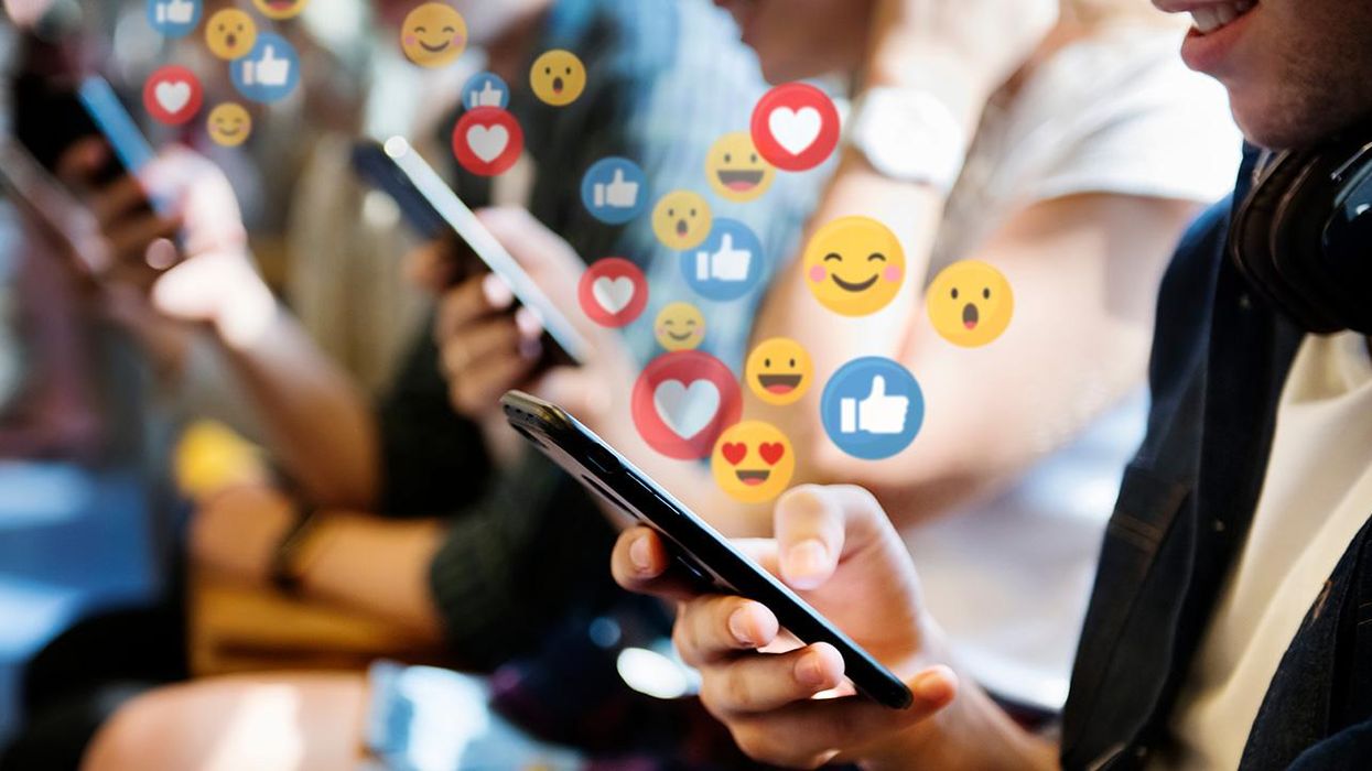 Why the Key to Instant Happiness is Turning OFF Social Media