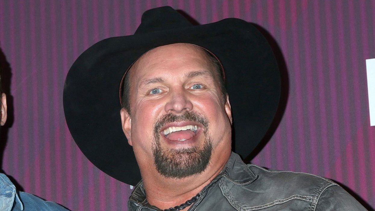 Garth Brooks appears to side with Bud Light: "If you’re an a**hole, there are plenty of other places"