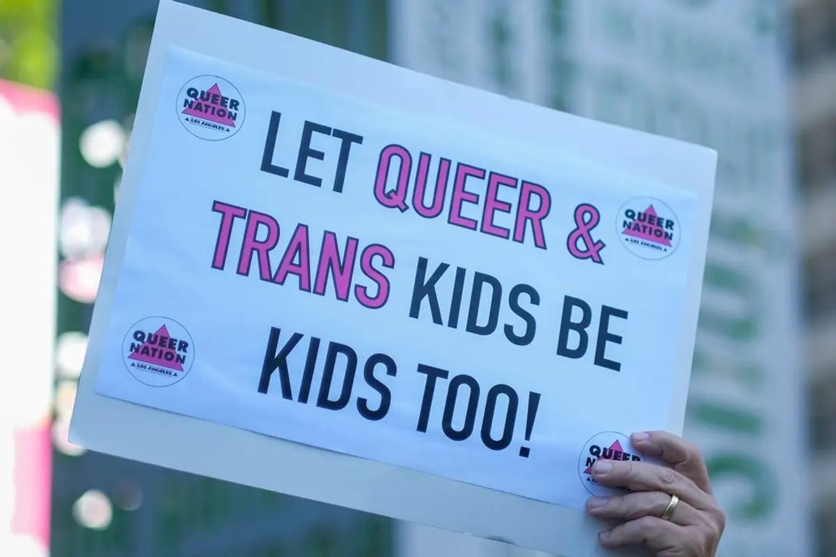 School district forces 6th graders to watch a slideshow on trans awareness, pushes "8 tips for being non binary"