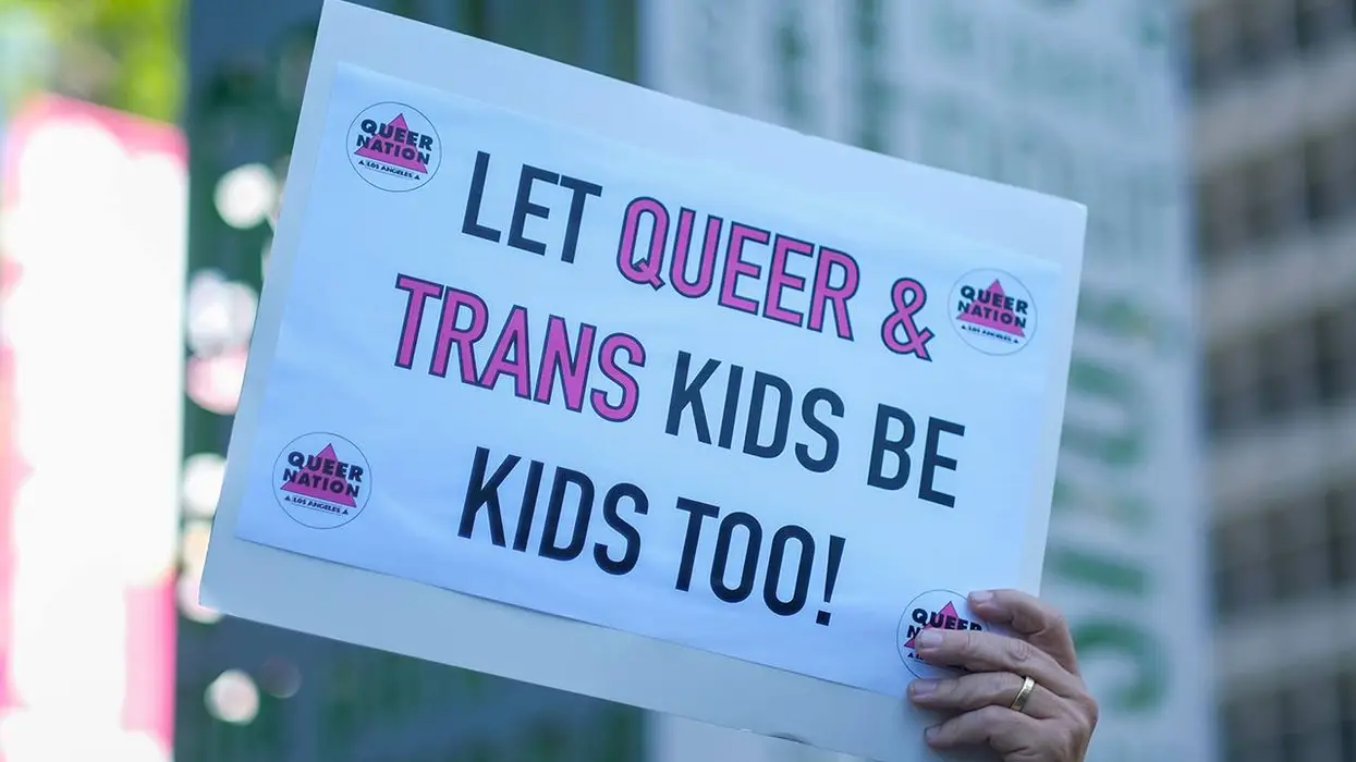 School district forces 6th graders to watch a slideshow on trans awareness, pushes "8 tips for being non binary"
