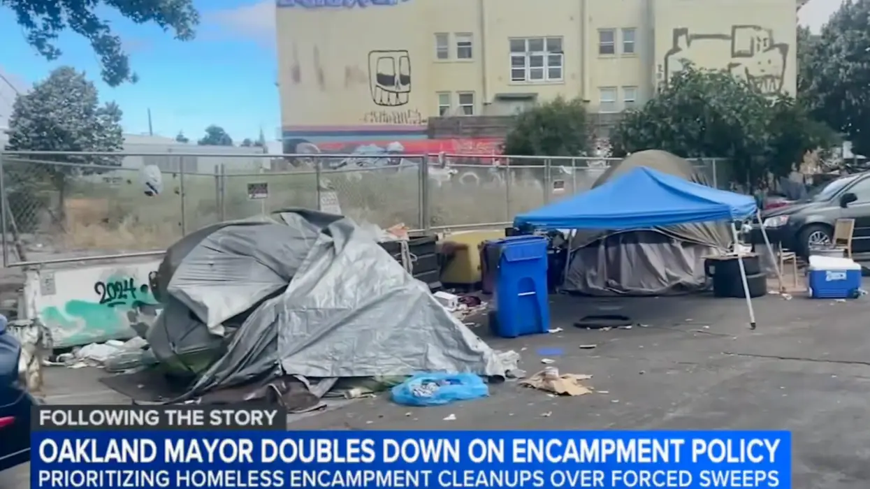Oakland Launching New Program To Pay Homeless People To Clean Up After Themselves