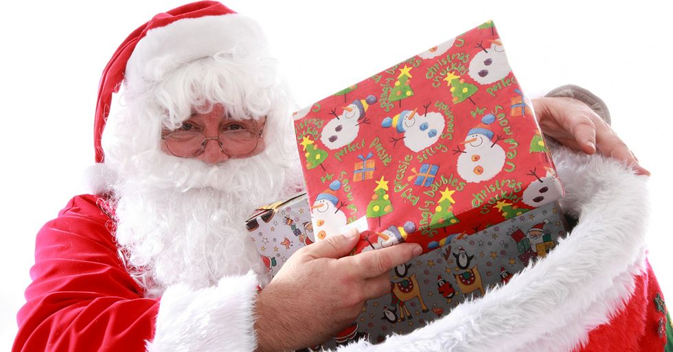 British Mother Shamed for Saying 'Father Christmas,' Because...Santa is Gender Neutral?