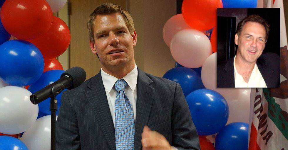 Norm Macdonald Takes a Dump All Over Eric Swalwell in One Tweet