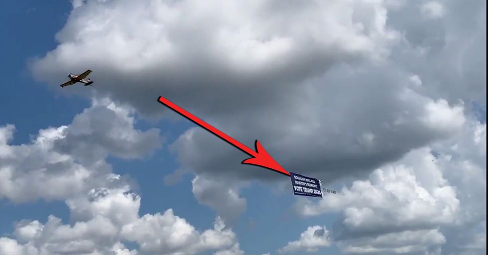 TROLLMASTER: Donald Trump Campaign to Fly Banner Above Debates!