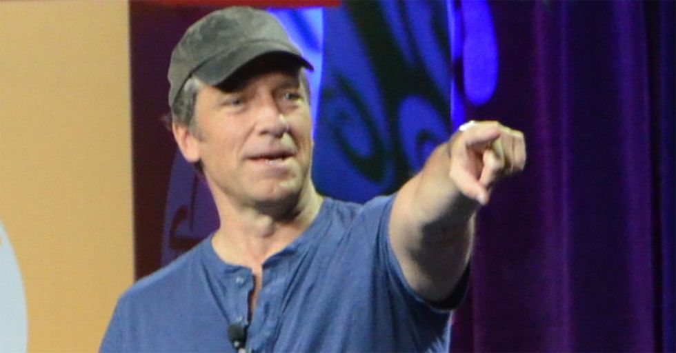 Mike Rowe Spanks Whiny Woke Commenter Who Insulted Him