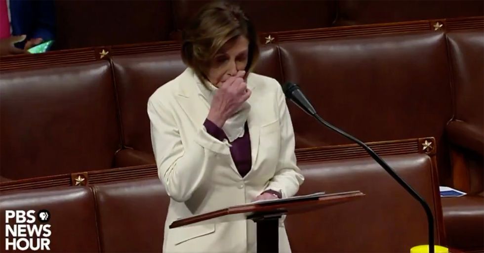 Disgusting Nancy Pelosi Ignores Her Own Social Distancing Guidelines [VIDEO]