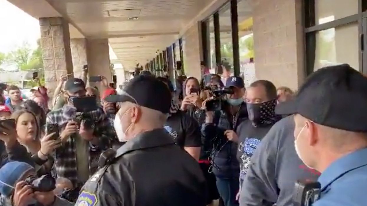 New Jersey Gym Reopens in Violation of Executive Orders. Cops Reacted with True Patriotism!