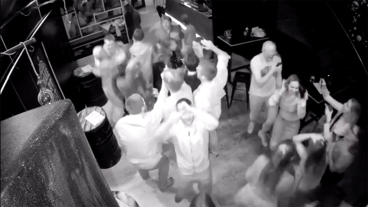 This New Zealand Bar Celebrating the End of Coronavirus Restrictions Should Be America