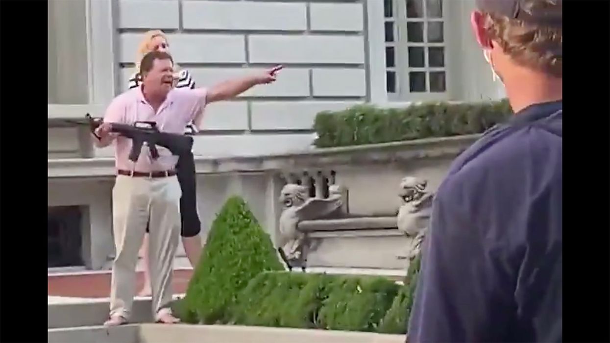 The People 'Pointing Guns' at Black Lives Matter Protesters? Here's What the Media ISN'T Telling You ...