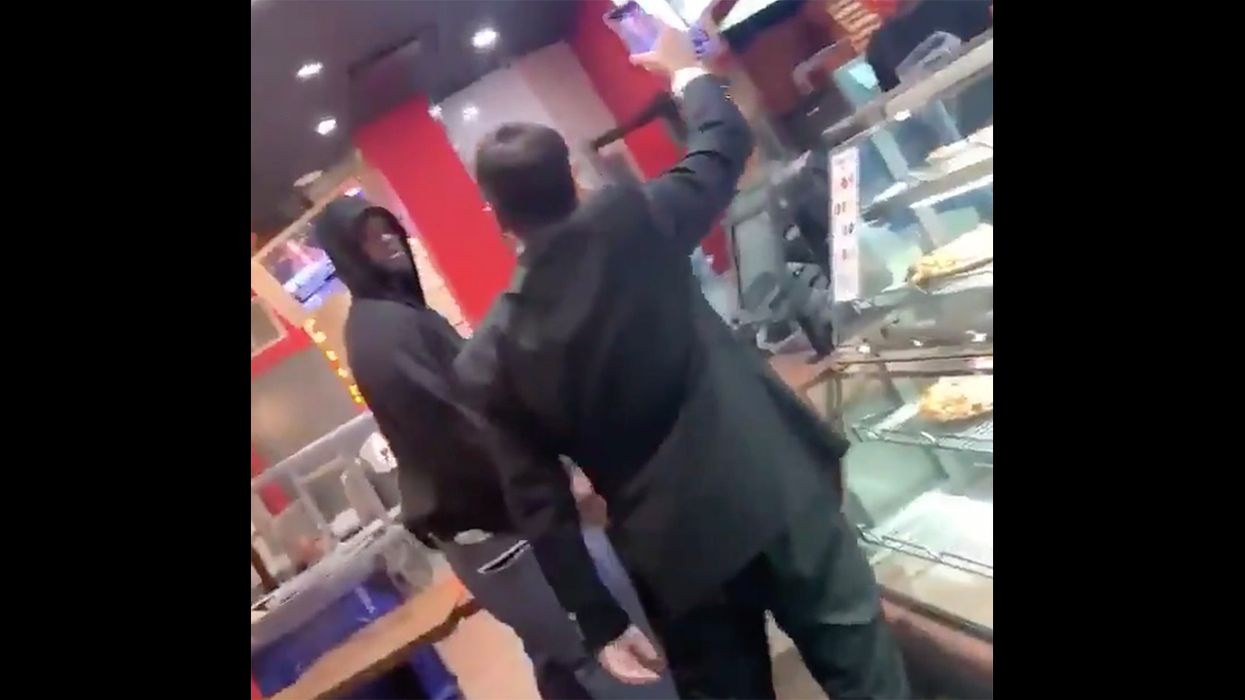 Check Out This Idiot Having a Full-Blown Meltdown Over Someone NOT Wearing a Mask at a Pizza Place
