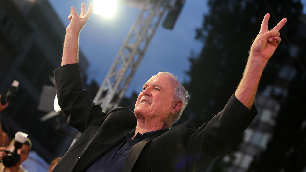 John Cleese Ridicules Hank Azaria's Pathetic 'Apu' Virtue-Signaling