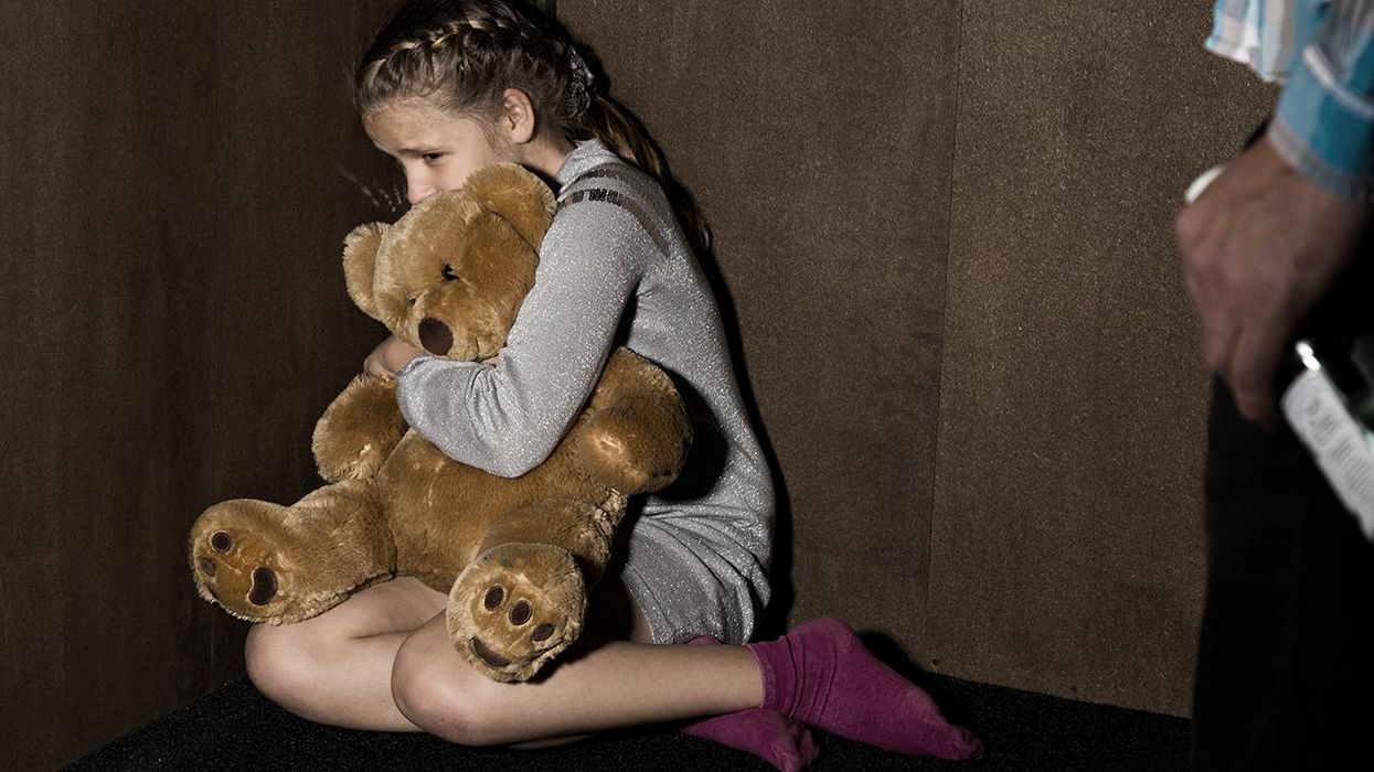 'I Want My Daddy': Stunning Body Camera Footage Show Moment Police Saved a Little Girl from Being Kidnapped