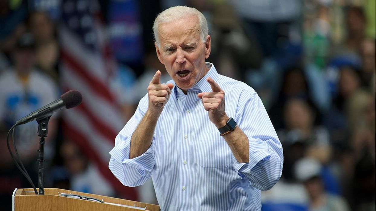 Joe Biden's Secretly Flying Migrant Children in the Dead of Night to Other States: Report