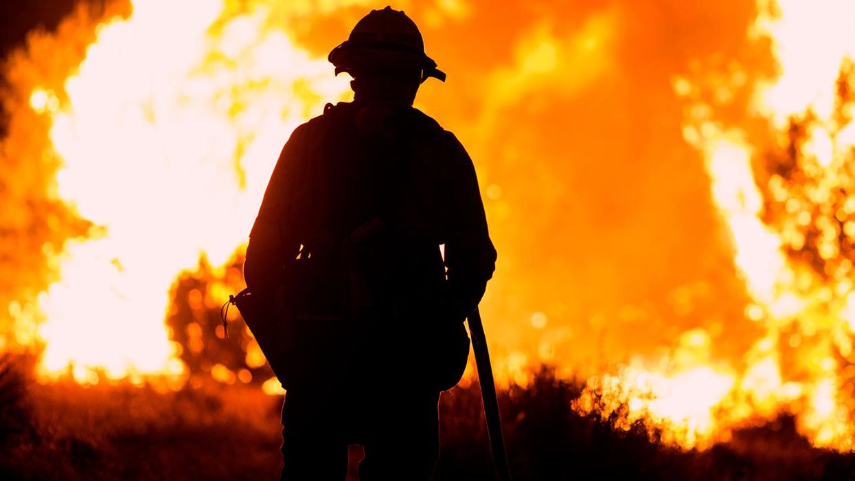 Firefighter (Allegedly) Drops Pants, Wipes Butt With Vaccine Mandate Order. He's Under Investigation Now.