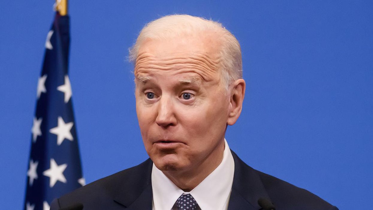Jeff Bezos Demands Joe Biden's Disinformation Board Investigate False Tweet Sent By *checks notes* Joe Biden