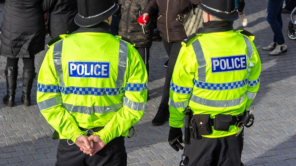 Man tries to evade 'pedo hunters' by slitting his own throat on a livestream. SPOILER: It didn't work