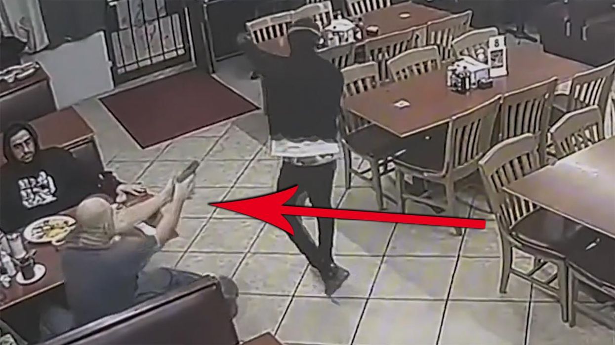 Video captures punk attempting to rob restaurant with a fake gun, but some dude trying to enjoy tacos had a real one
