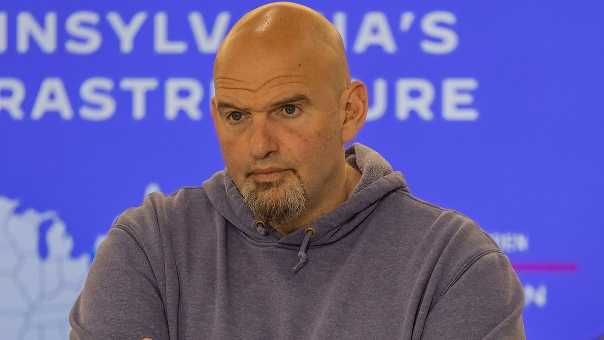 Democrat makes official change to Senate dress code to accommodate John Fetterman being a fat slob