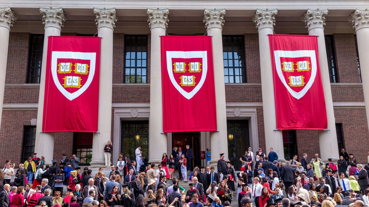 Limiting Applicants To 200-Words Is "Racist" Claims Harvard's Student Newspaper