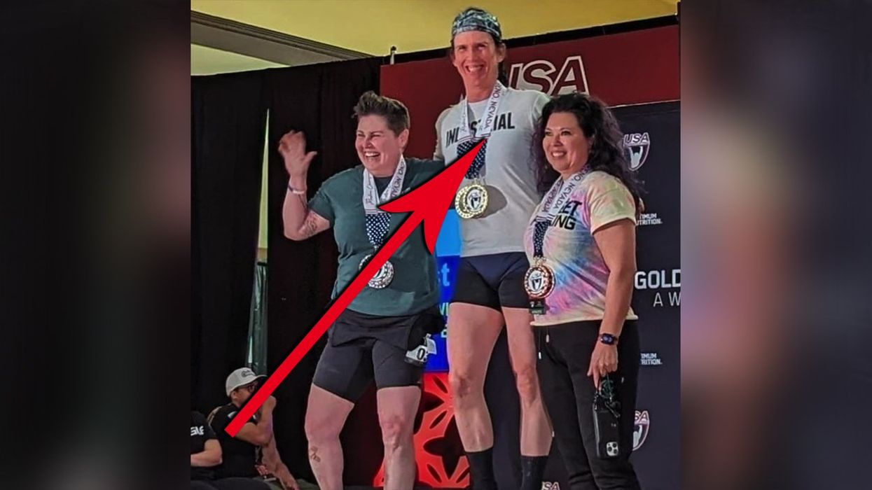 Man identifies as woman and SMASHES national women's weightlifting competition: "Thank you for such a supportive event"