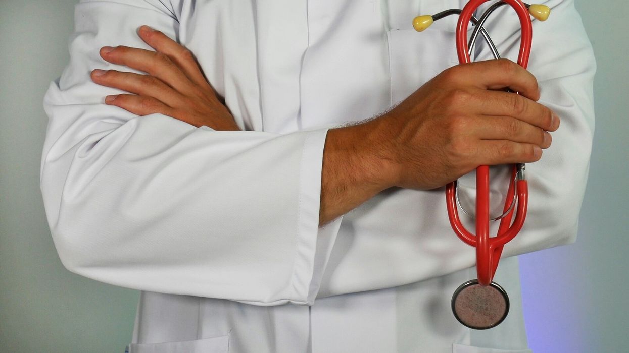 Half of UCLA MEDICAL school students are “incredibly unqualified” as DEI applicants struggle to pass basic MEDICAL exams