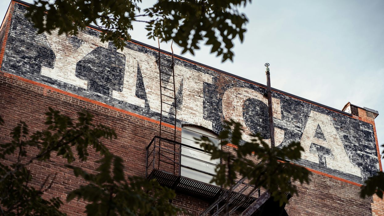 Dude Caught Exposing Man Bits In YMCA Locker Claims He’s A Woman