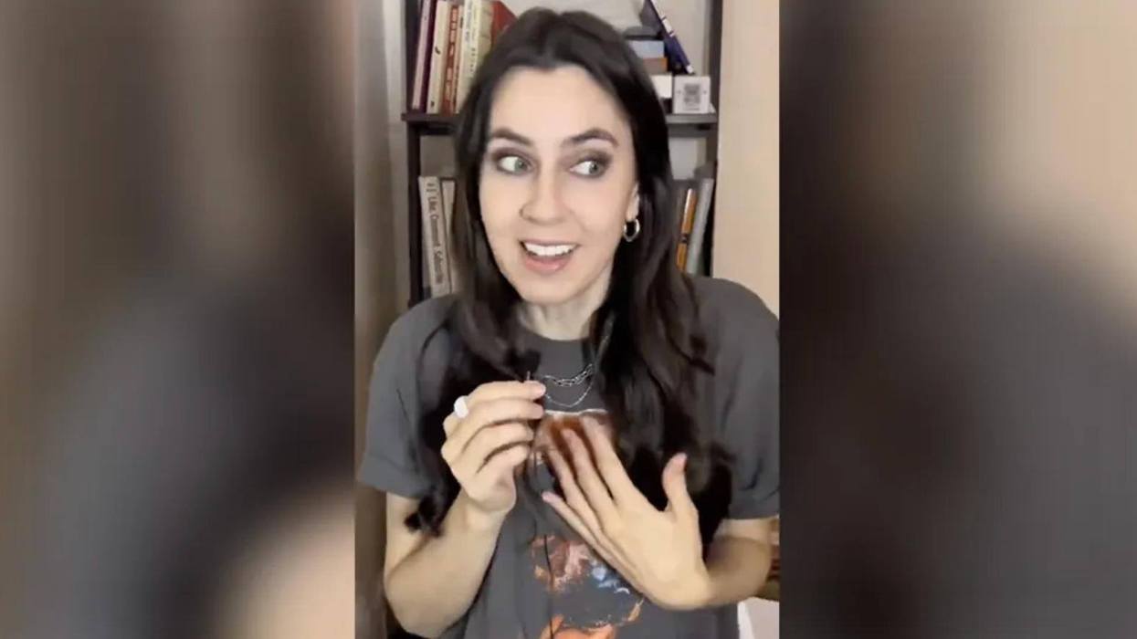 Taylor Lorenz has a new group of people she’s lecturing people to mask up. Yes, in 2026.