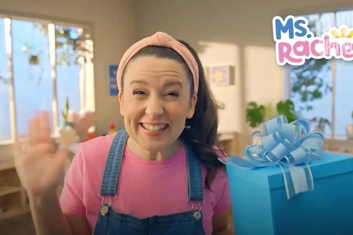 Watch: Ms. Rachel...What a Piece of S***