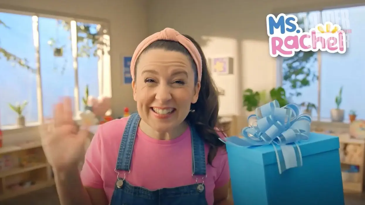 Watch: Ms. Rachel...What a Piece of S***