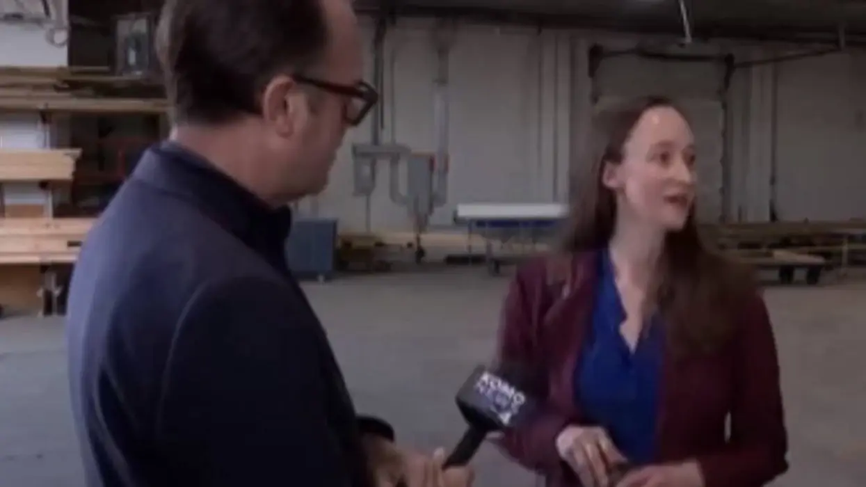 Seattle's socialist mayor can't answer basic policy questions, desperately looks to her staff for a lifeline