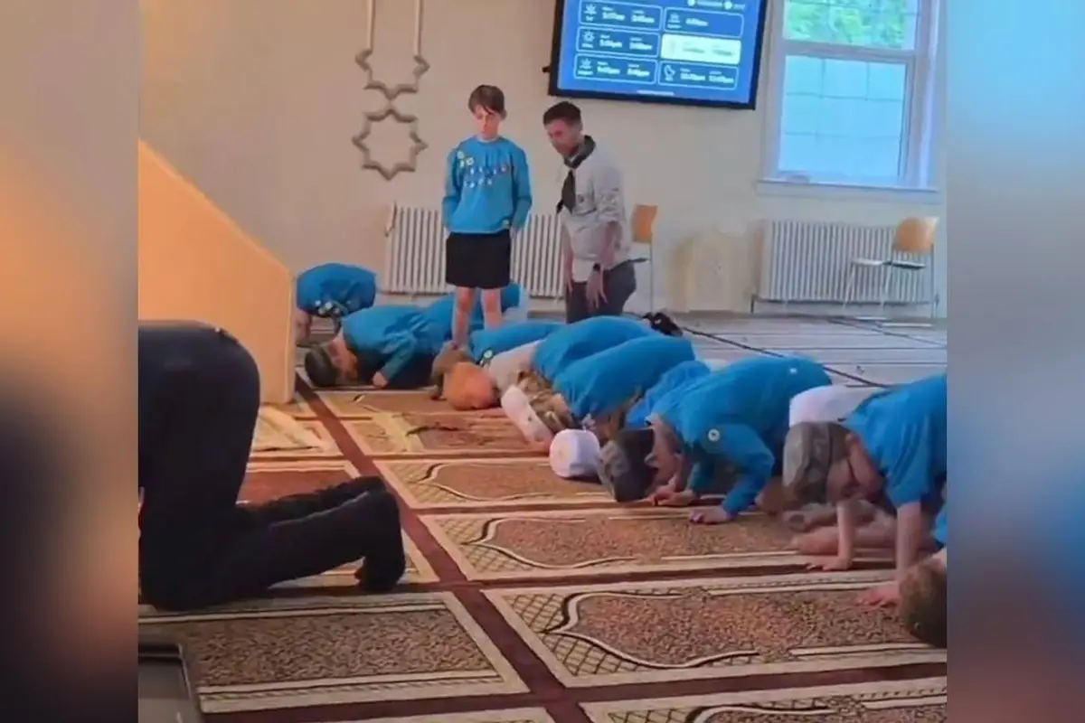 Scouts were told to bow to Allah to "learn" about Islam, but one brave boy refused