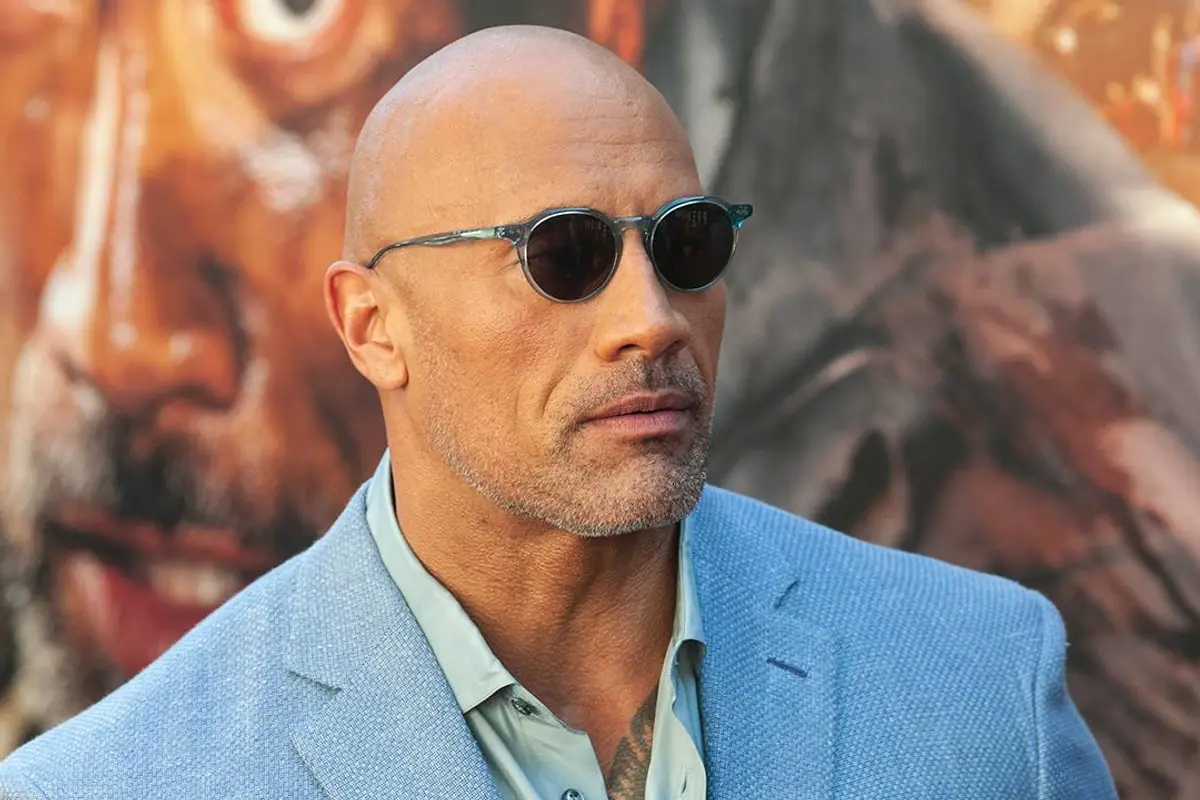 D-list celebs think The Rock is a coward for keeping his political opinions to himself, and journalismers are ON IT!