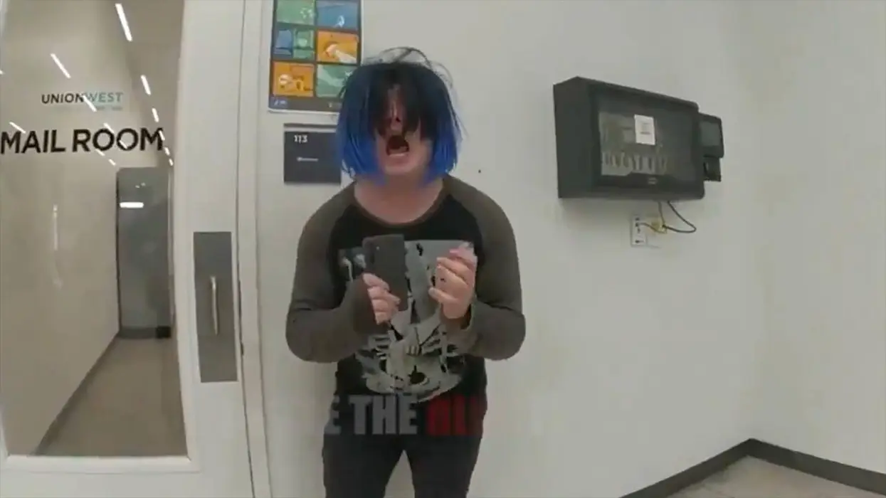 Blue-Haired Trans Dude Harasses Cops After Losing It Over Being “Misgendered”