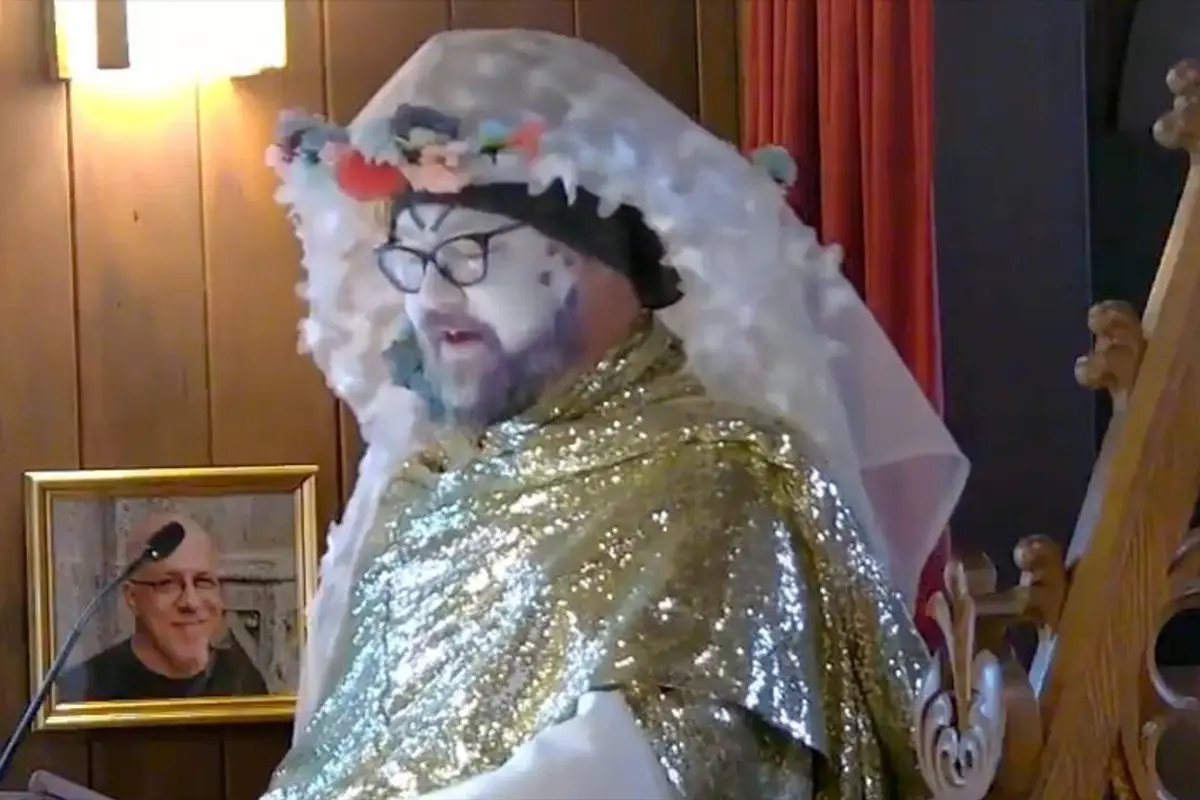 Drag queen, speaking at a church, cites scripture as proof of why Jesus would want all the gays out of the closet