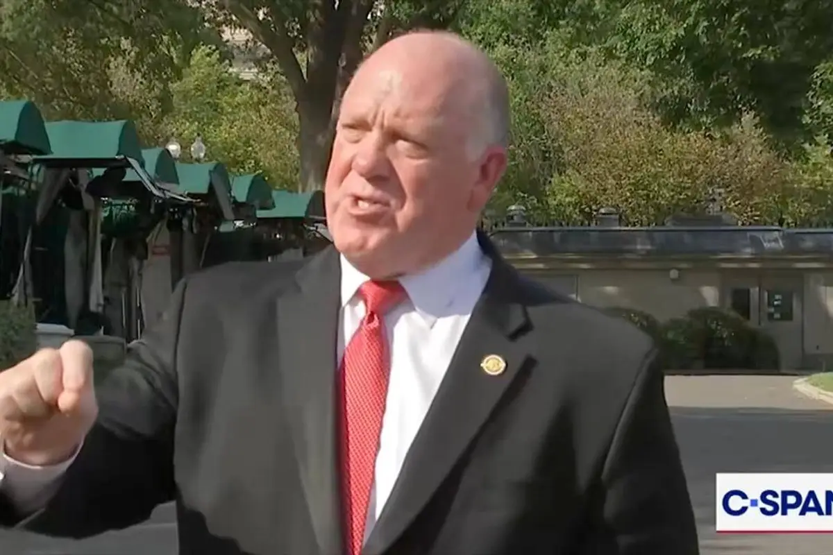 Tom Homan BLASTS reporter for blaming ICE over arrest at school bus stop