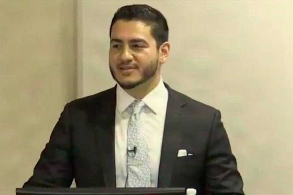Michigan Senate candidate El-Sayed compares automobiles to cigarettes, demanding they be treated as such. Yes, in Michigan.
