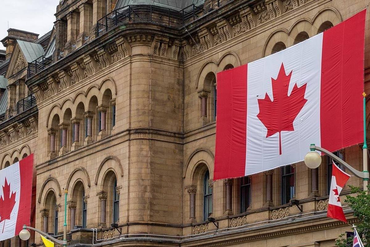 Canada will now be handing out paper straws to inmates for, quote, “safer snorting”