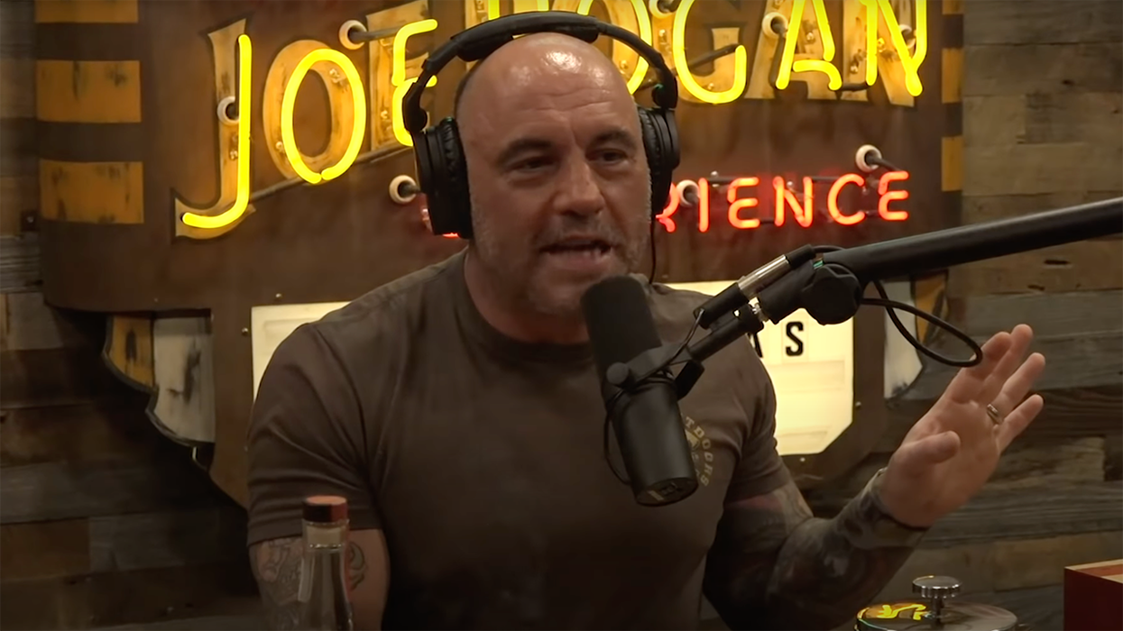 Joe Rogan Goes on Most Patriotic Pro-Freedom Rant You'll Ever Hear, Unloads Both Barrels on CNN and Biden