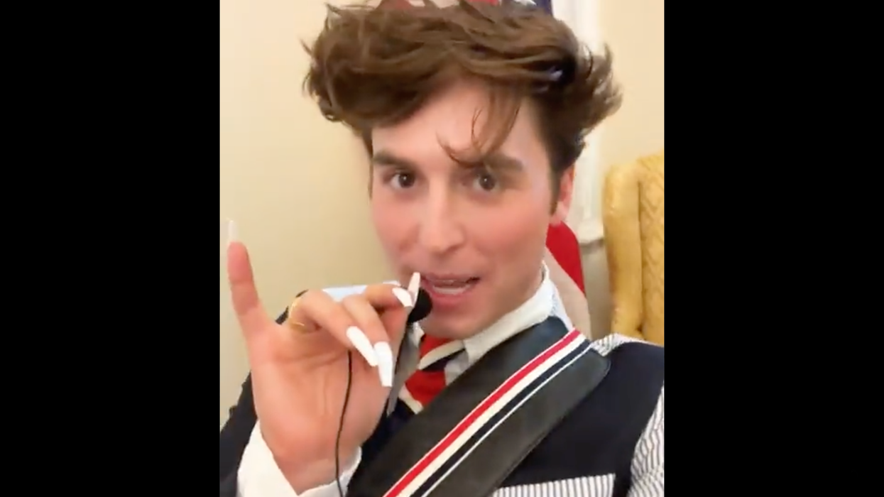 White House Hires 'Influencer' to Hustle V*cc*ne, Tries Influencing You With ... Whatever the Hell This Is