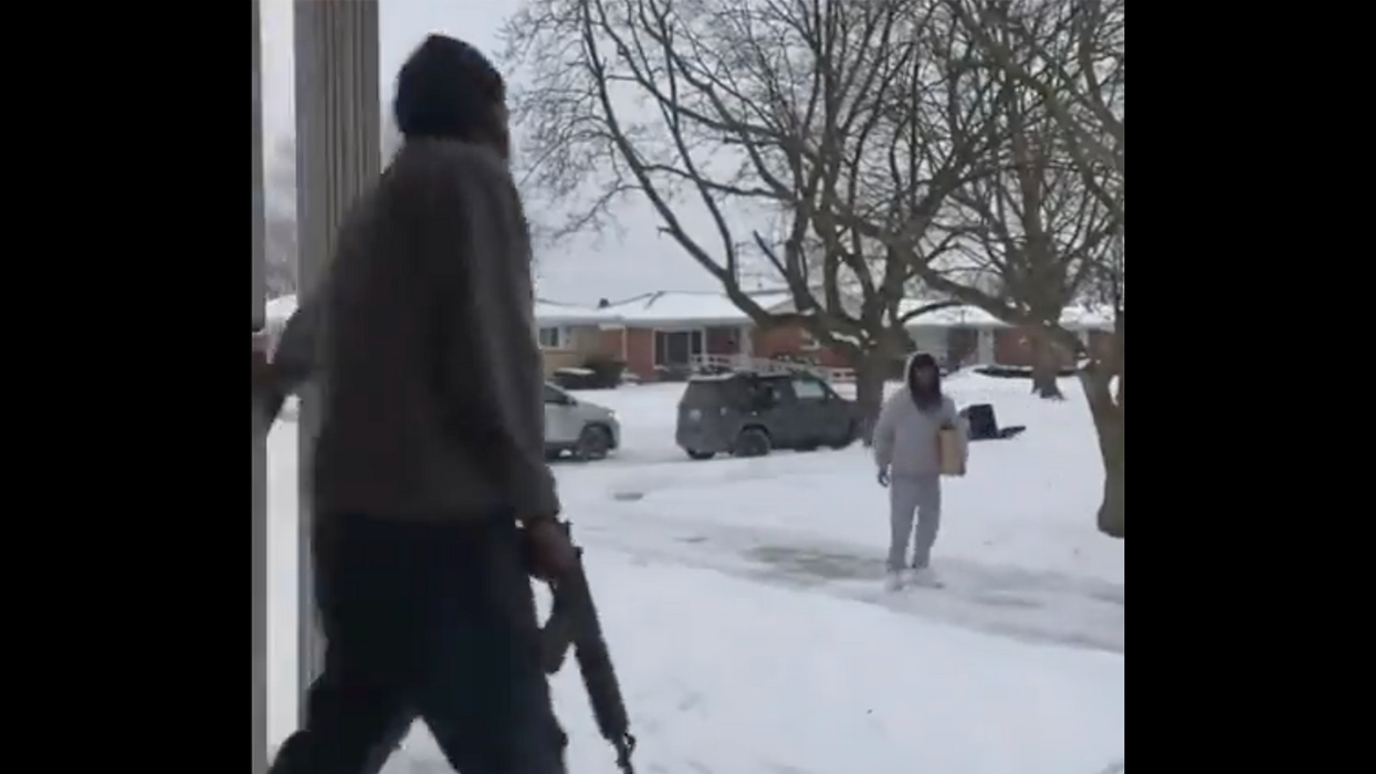 Video Illustrates What Happens When You Steal Packages Off the Porch of a Gun Owner. Also, It's Hilarious!