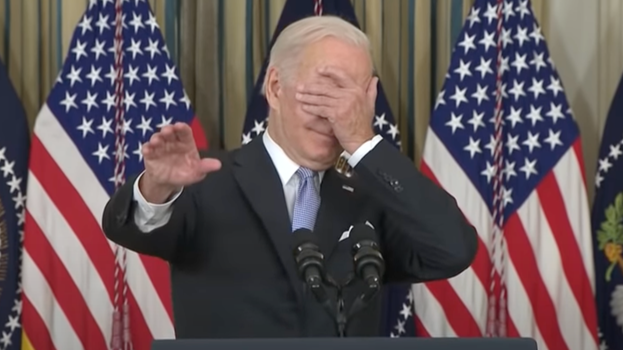 Joe Biden Stopped in His Tracks! Federal Judge Temporarily Blocks Vaccine Mandate