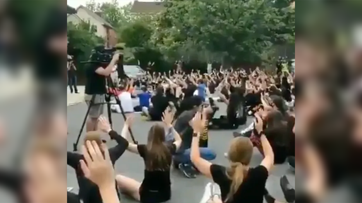 Video: Liberals Take Part in Bizarre, Cult-Like Ritual to Absolve Themselves of Their 'Whiteness'