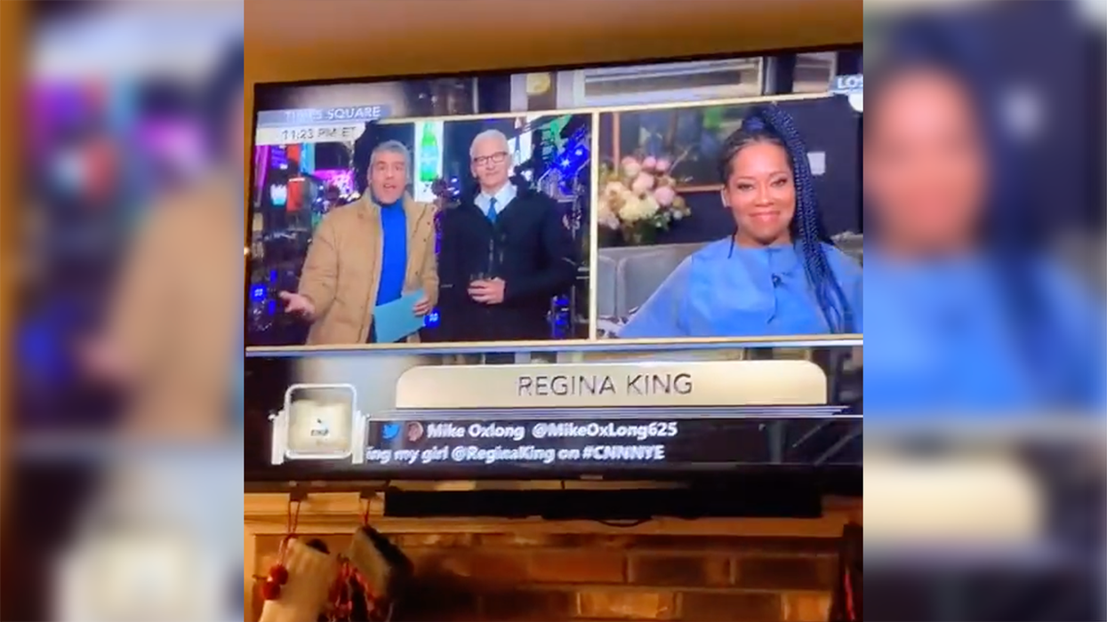 Watch: CNN Tricked Into Broadcasting Fake and Vulgar Tweets on New Years Eve