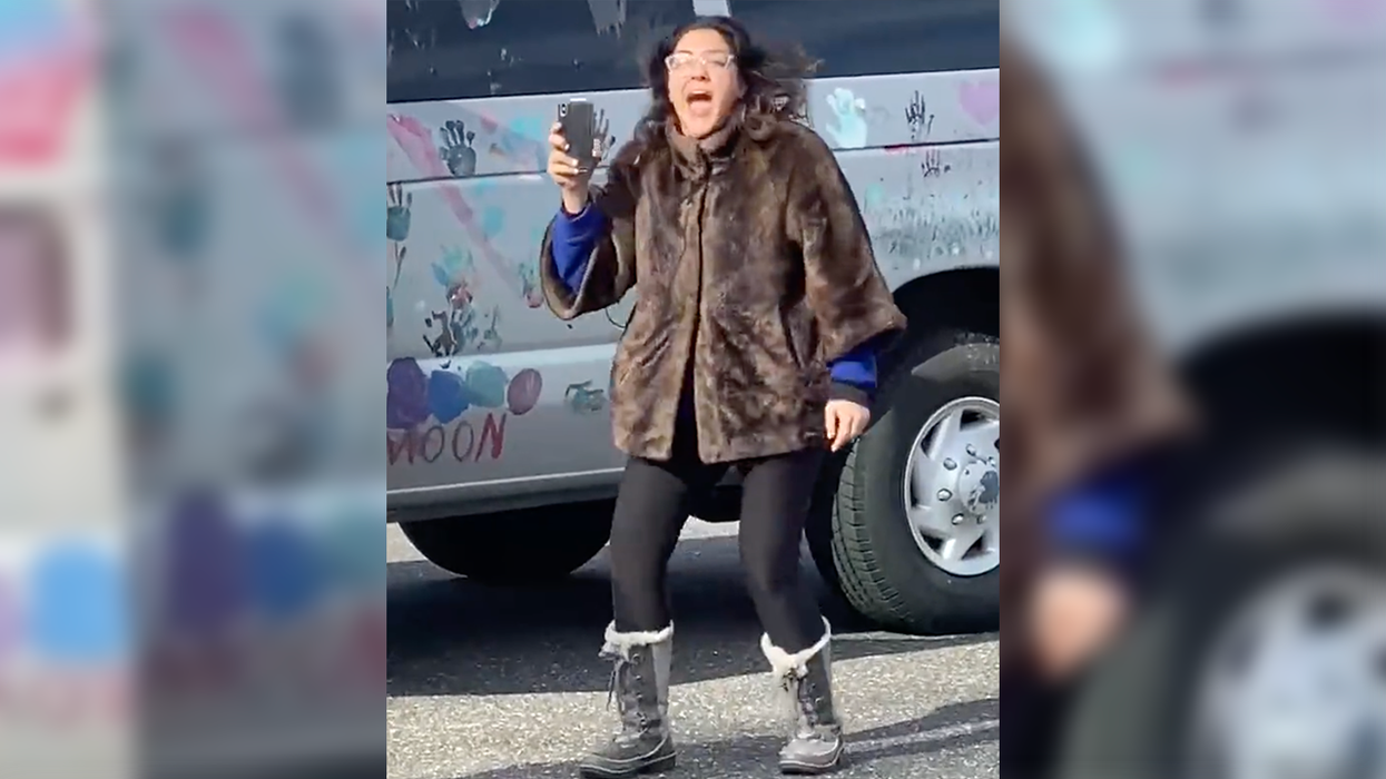 Watch: Lunatic Freaks Out on Anti-Mandate Protestors, Says They're Invading Her 'Territory' of Washington, DC