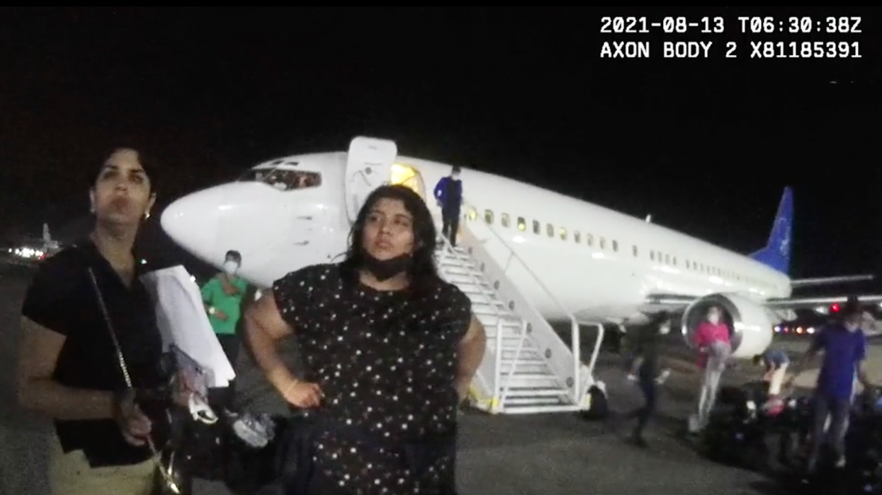 Leaked Video of Illegal Migrants Disembarking Secret Flight: ‘A Betrayal of the American People’