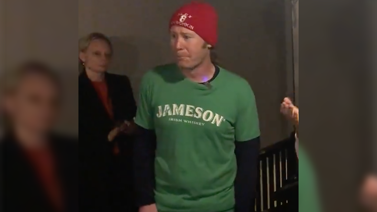 'I Know I'm Doing the Right Thing': Restaurant Owner Breaks Down as He Defies Washington DC Vaccine Mandate