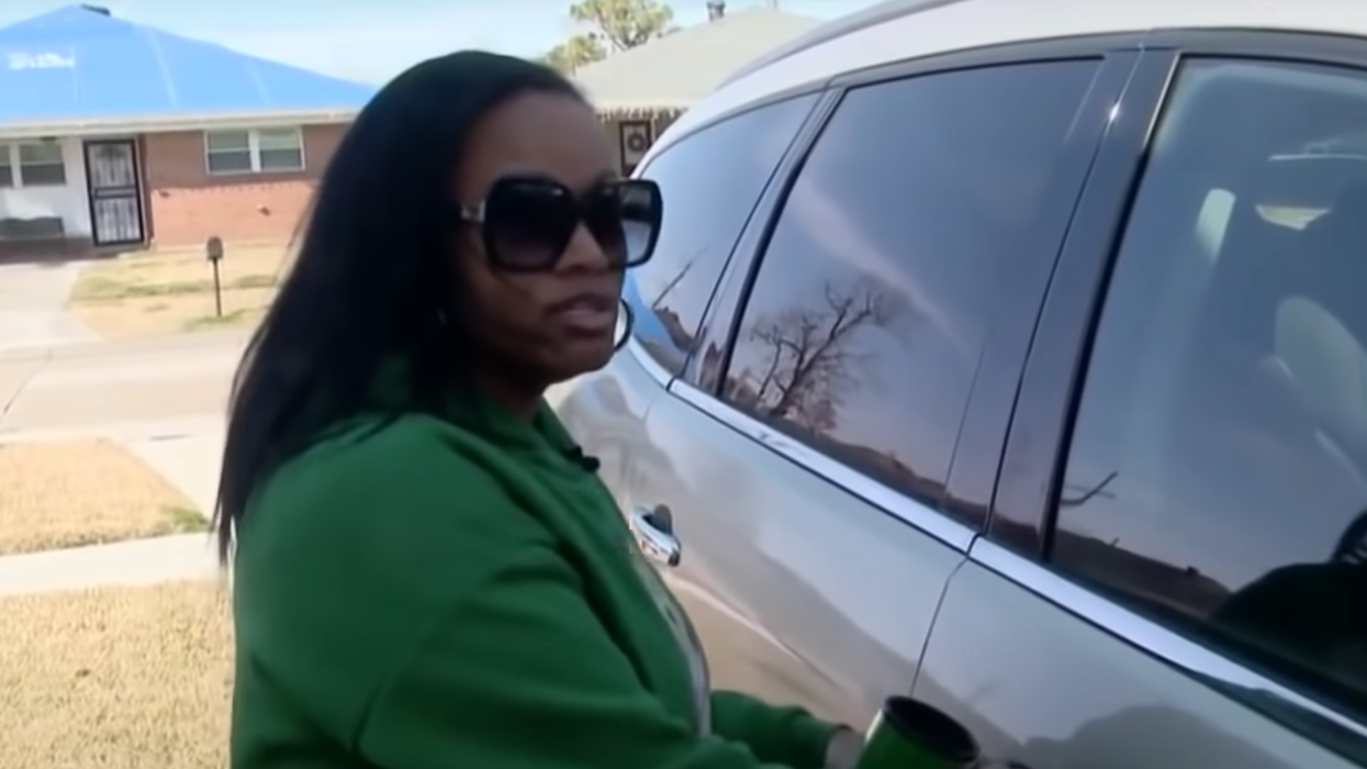 Mom Pulls Gun on Man Attempting to Get Into Her Vehicle in Traffic: ‘It’s Locked and Loaded’