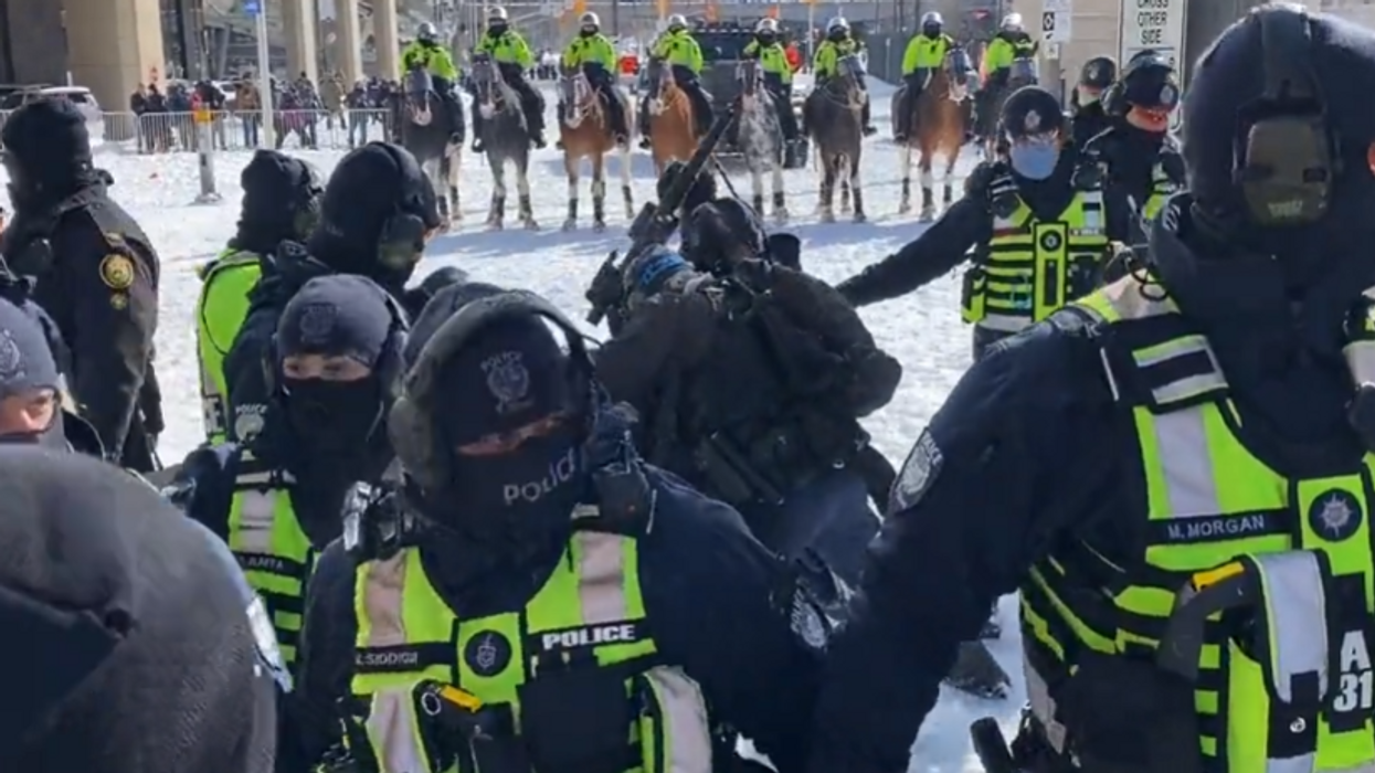 Here It Comes: Police in Ottawa Move to Crackdown on Freedom Convoy Protesters