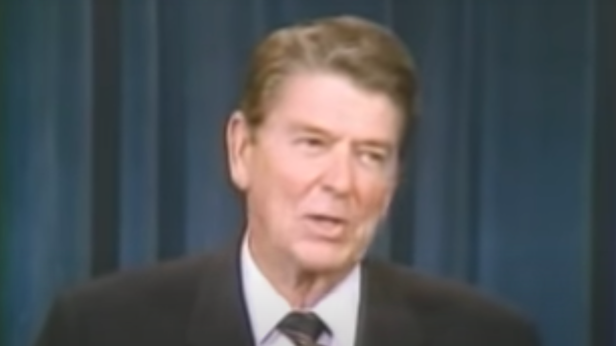 Enjoy Five Hilarious Minutes of Ronald Reagan Cracking Jokes About Russians